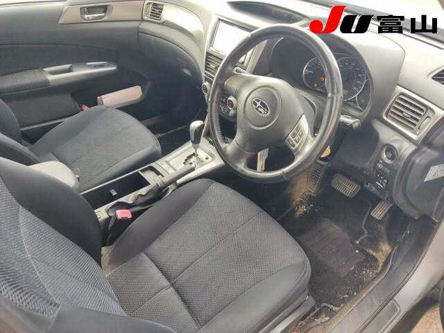 SUBARU FORESTER 2011