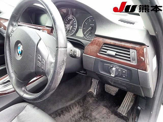 BMW 3 SERIES 2011