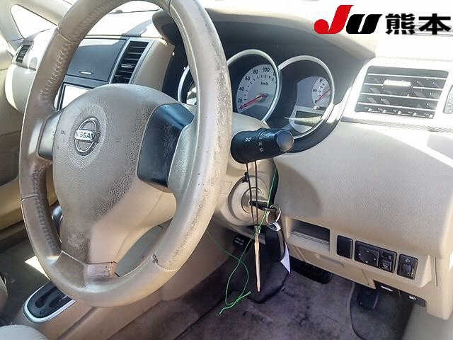 NISSAN TIIDA 2009