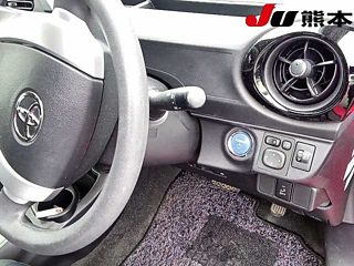 TOYOTA AQUA 2015