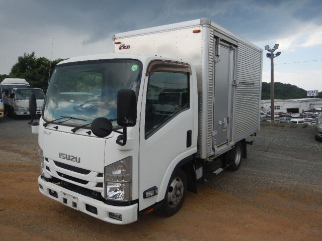 ISUZU ELF 2018