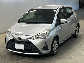 TOYOTA VITZ 2017