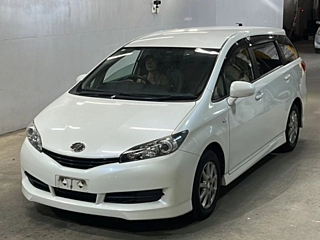 TOYOTA WISH 2010