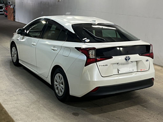 TOYOTA PRIUS 2019