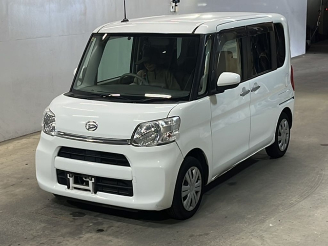 DAIHATSU TANTO 2018