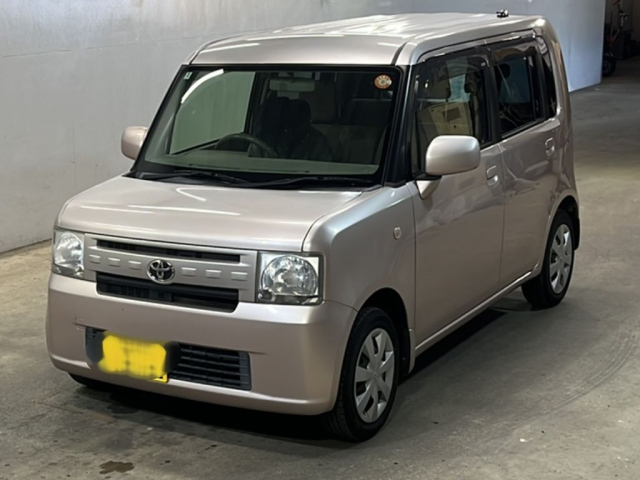 TOYOTA PIXIS SPACE 2012