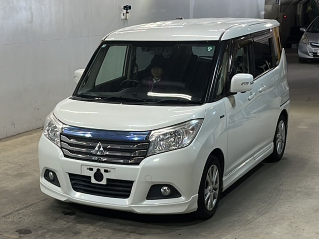 MITSUBISHI DELICA D2 2017