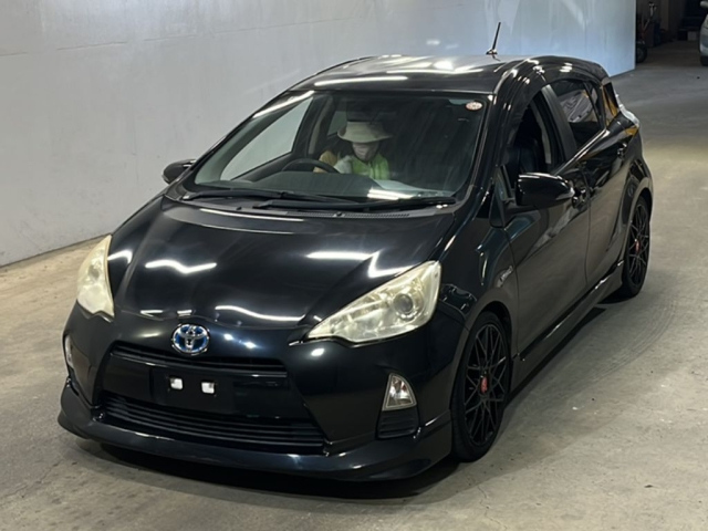 TOYOTA AQUA 2014