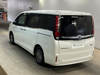 TOYOTA ESQUIRE 2016