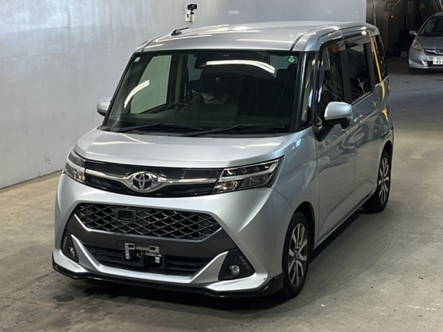 TOYOTA TANK 2016