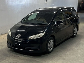TOYOTA WISH 2013
