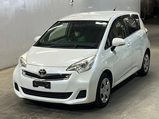 TOYOTA RACTIS 2015