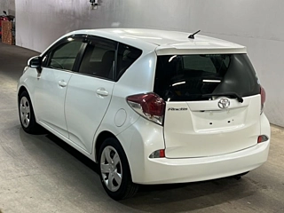 TOYOTA RACTIS 2015