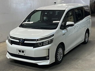TOYOTA VOXY 2014