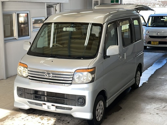DAIHATSU ATRAI WAGON 2010