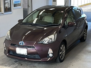 TOYOTA AQUA 2014