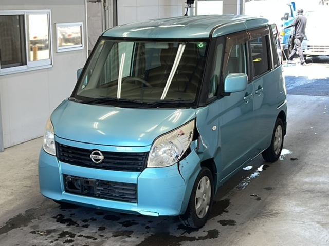 NISSAN ROOX 2012