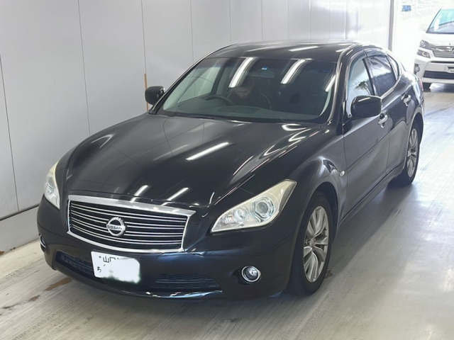 NISSAN FUGA 2013