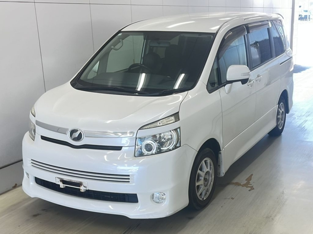TOYOTA VOXY 2008