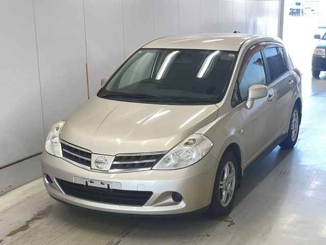 NISSAN TIIDA 2008