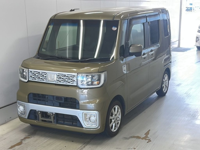 DAIHATSU WAKE 2014