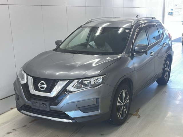 NISSAN X-TRAIL 2018
