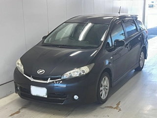 TOYOTA WISH 2010
