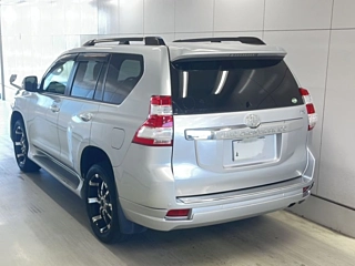 TOYOTA LAND CRUISER PRADO 2016
