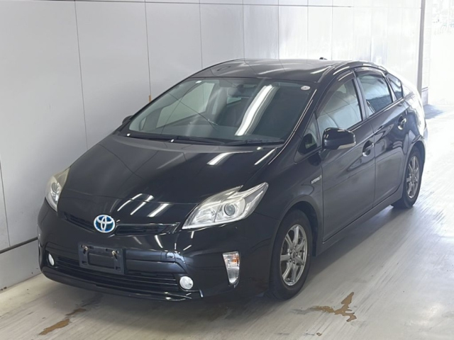 TOYOTA PRIUS 2014