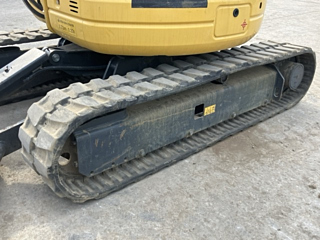 KOMATSU PC30UU-5 2013