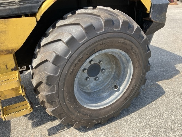 KOMATSU WA40-8N0 2021