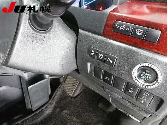 TOYOTA ALPHARD 2009