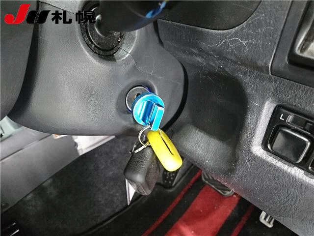 SUZUKI JIMNY 2008