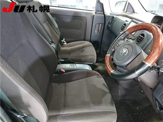 TOYOTA PORTE 2012