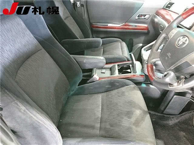 TOYOTA ALPHARD 2009