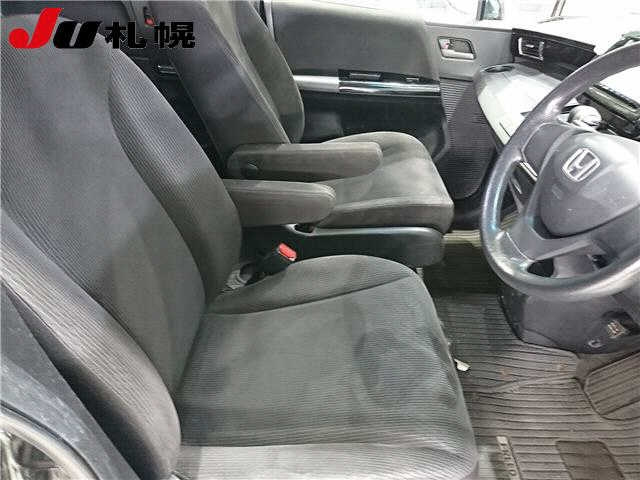 HONDA FREED 2012