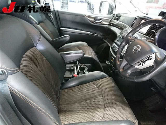 NISSAN ELGRAND 2010
