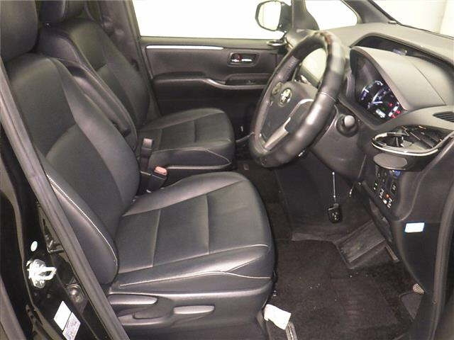 TOYOTA ESQUIRE 2016