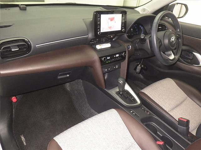 TOYOTA YARIS CROSS 2020