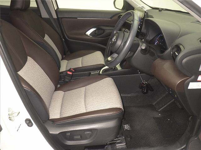 TOYOTA YARIS CROSS 2020