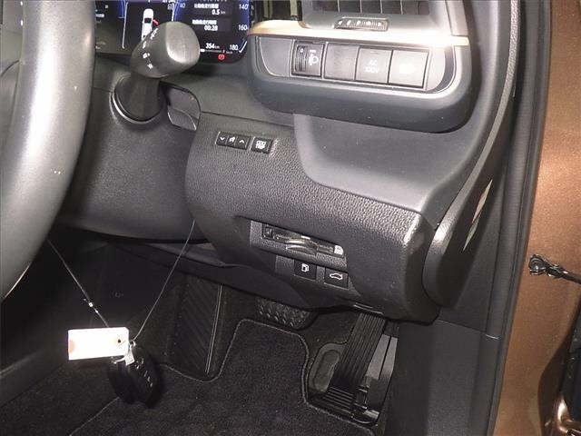 TOYOTA CROWN CROSSOVER 2022