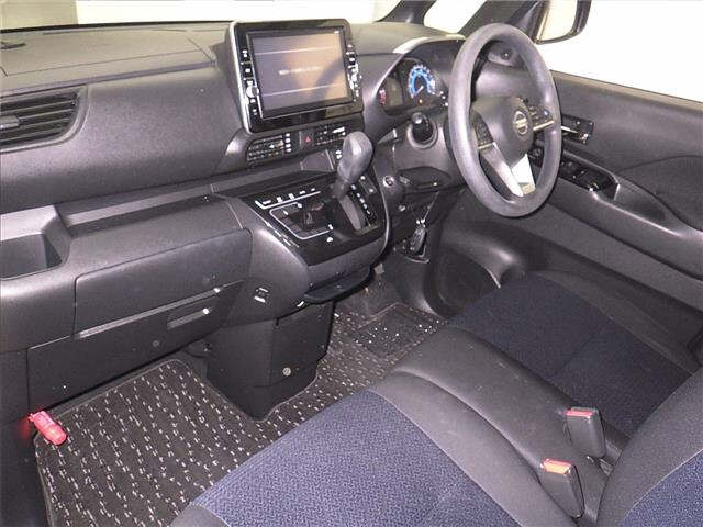 NISSAN ROOX 2020
