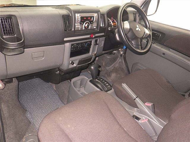 MITSUBISHI TOWNBOX 2011