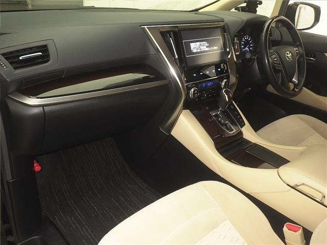 TOYOTA VELLFIRE 2017