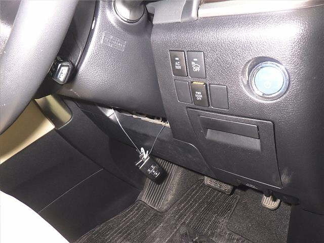 TOYOTA VELLFIRE 2017