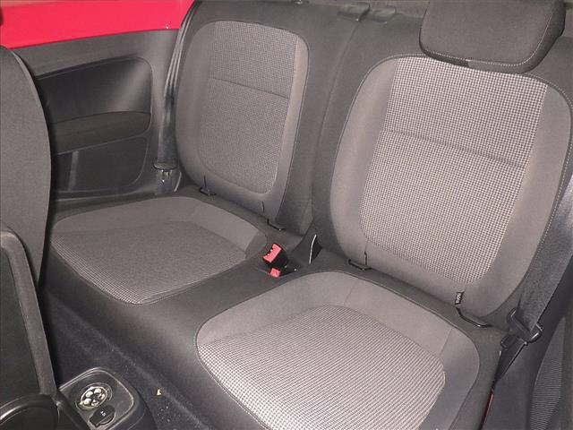VOLKSWAGEN THE BEETLE 2013