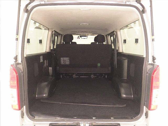 TOYOTA HIACE VAN 2020