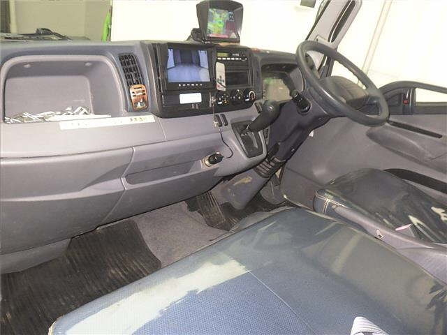MITSUBISHI CANTER 2011