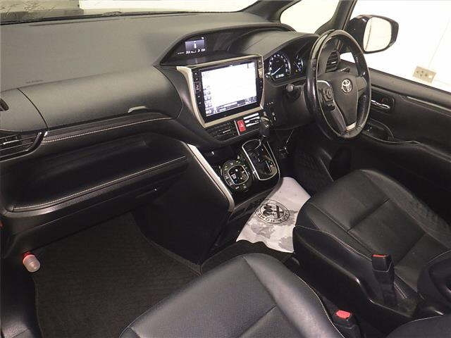 TOYOTA ESQUIRE 2016
