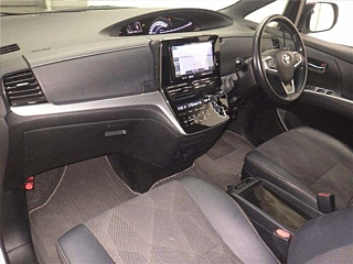 TOYOTA ESTIMA 2017